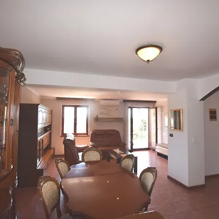Apartmán Spacious Apartment Pula In Istria, Croatia *