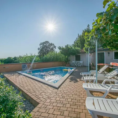 Spacious Apartment Pula In Istria, Croatia Apartmán