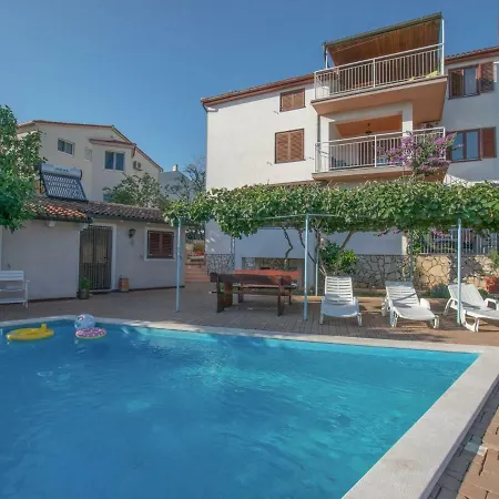 Appartamento Spacious Apartment Pula In Istria, Croatia